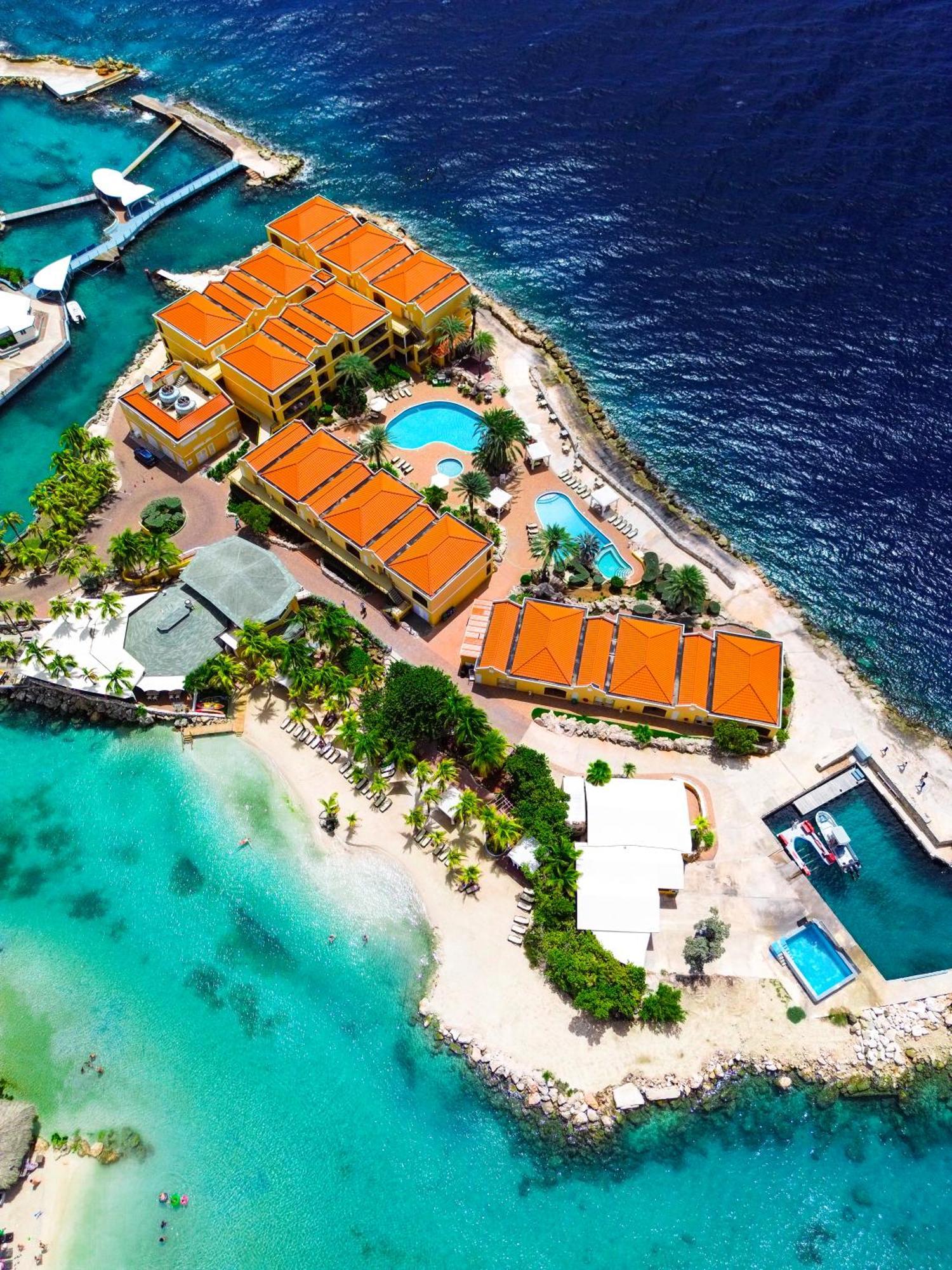 The Royal Sea Aquarium Resort Willemstad Exterior foto